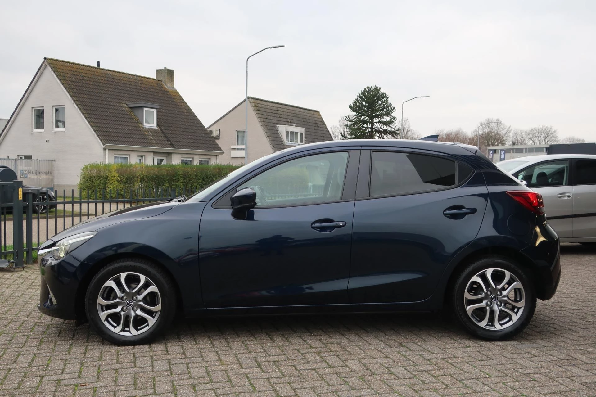 Hoofdafbeelding Mazda 2