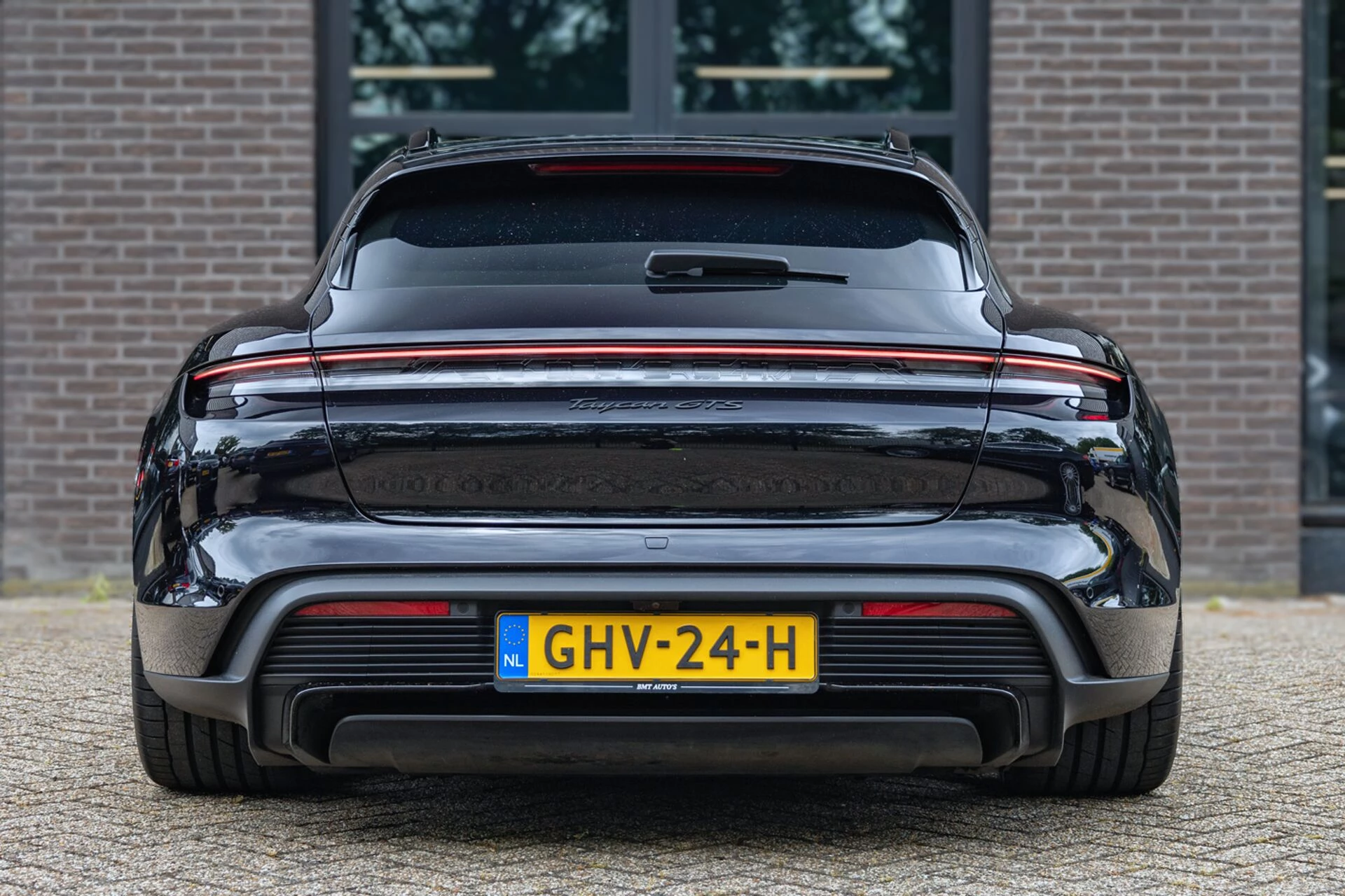Hoofdafbeelding Porsche Taycan