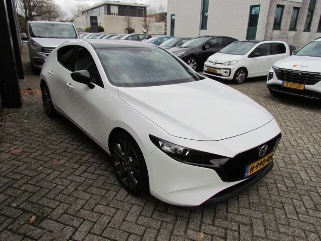 Hoofdafbeelding Mazda 3