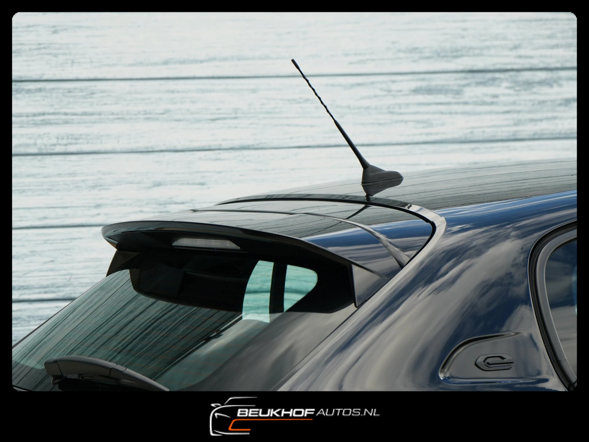 Hoofdafbeelding Peugeot e-208