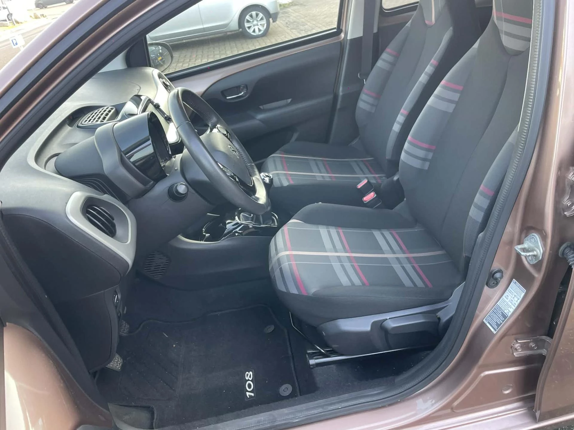 Hoofdafbeelding Peugeot 108