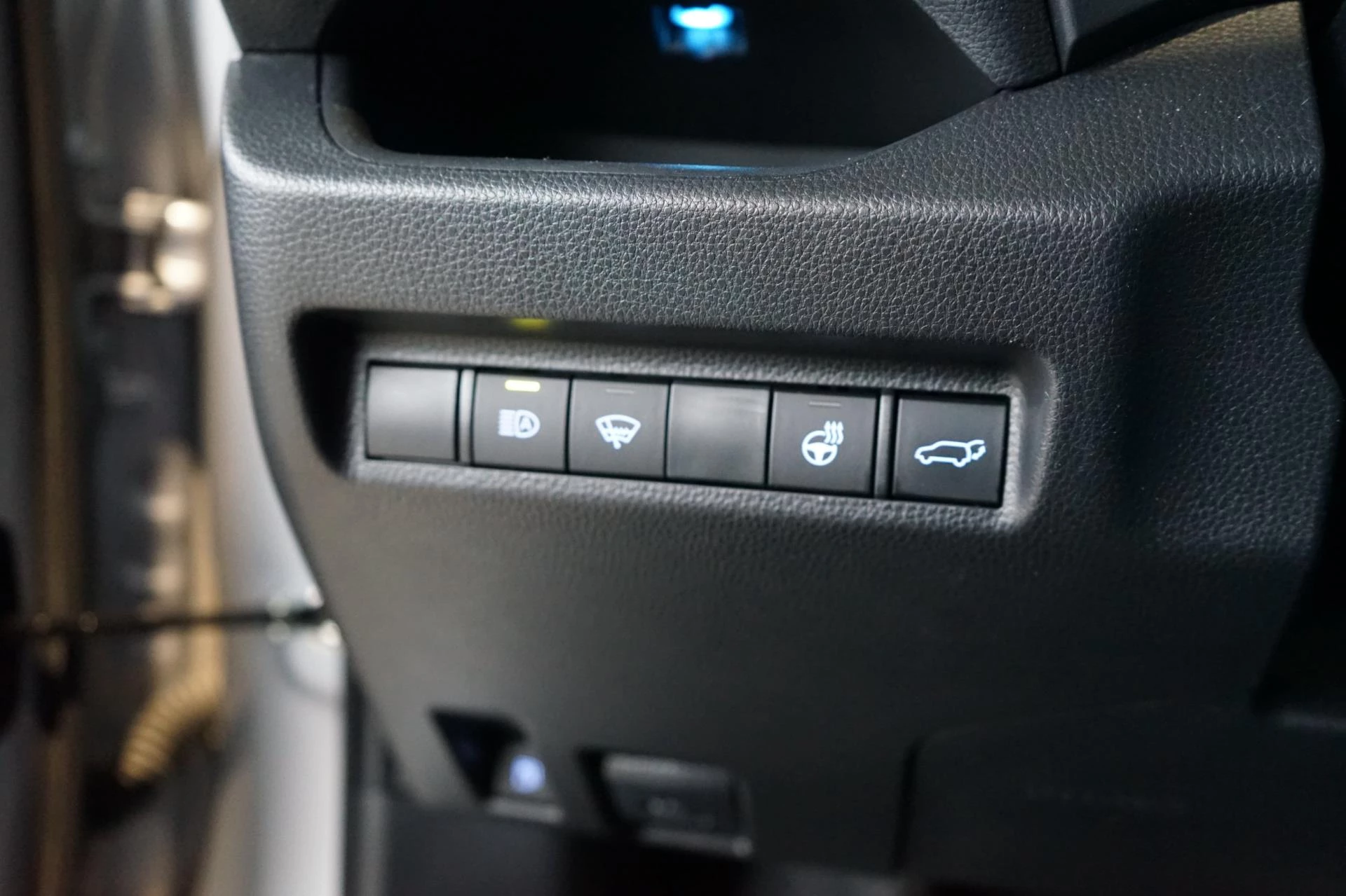 Hoofdafbeelding Suzuki Across