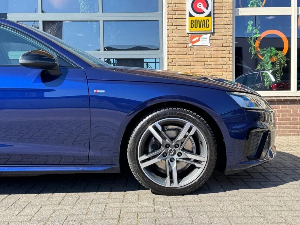 Hoofdafbeelding Audi A4