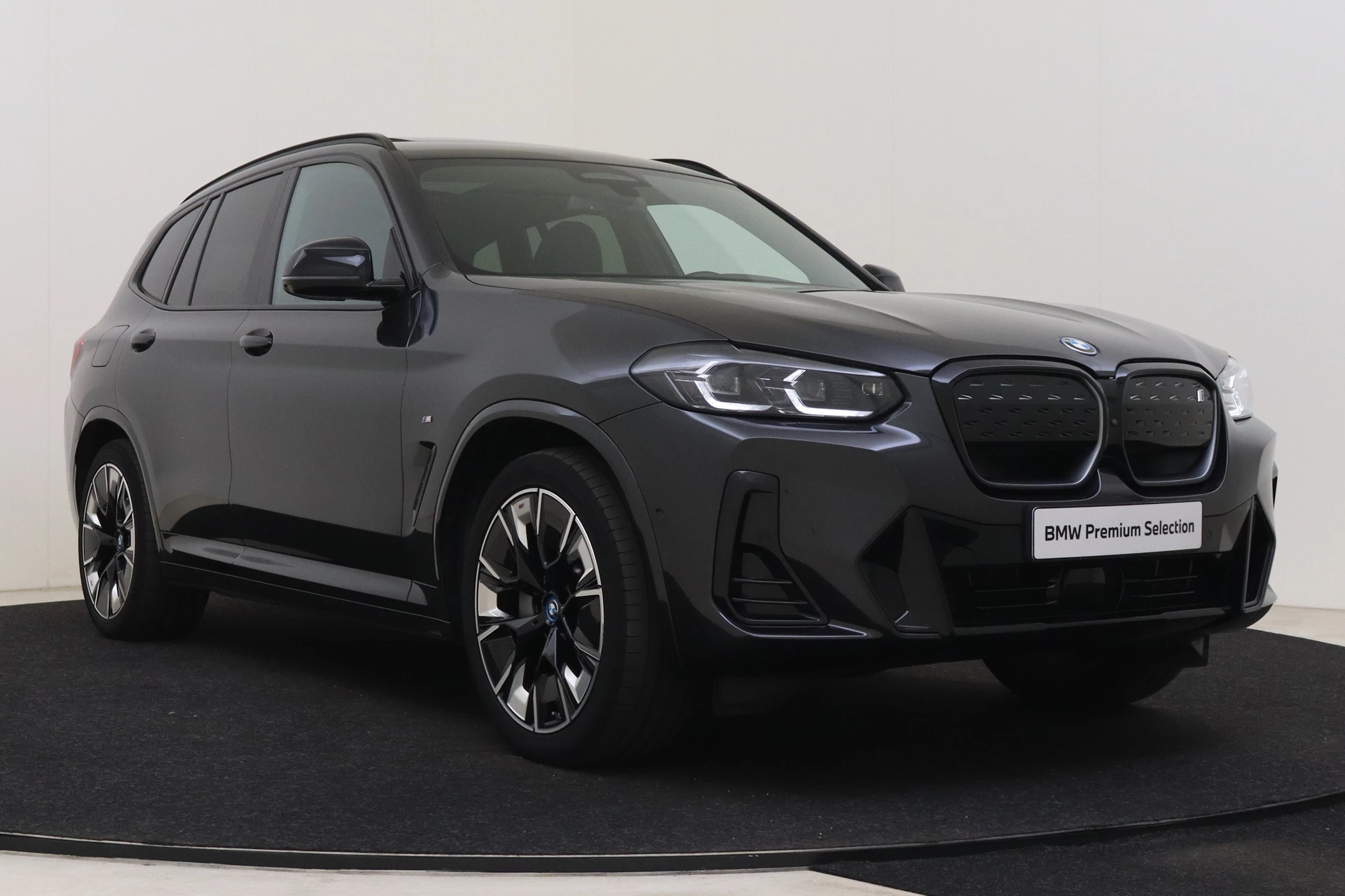 Hoofdafbeelding BMW iX3