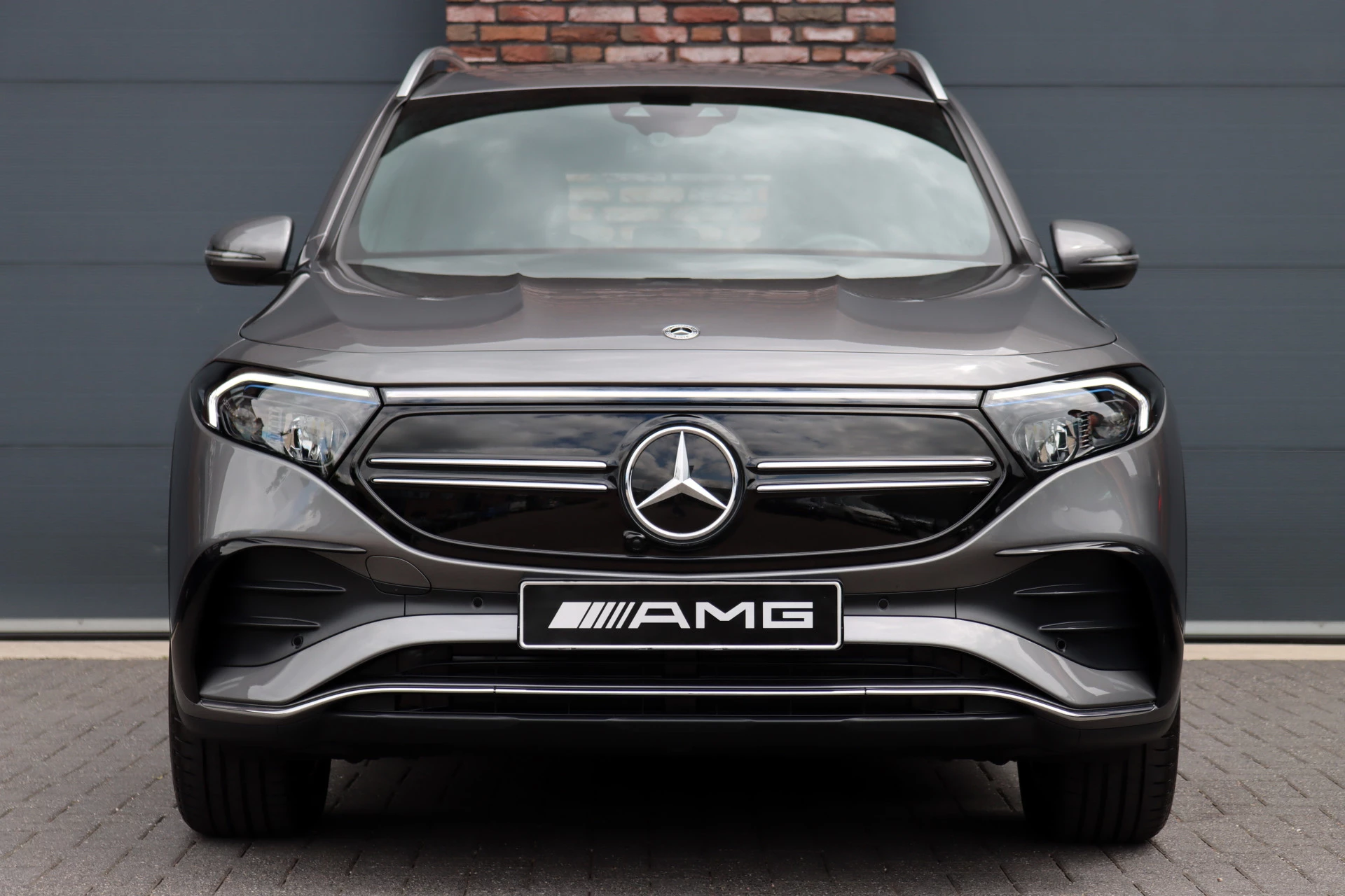 Hoofdafbeelding Mercedes-Benz EQB