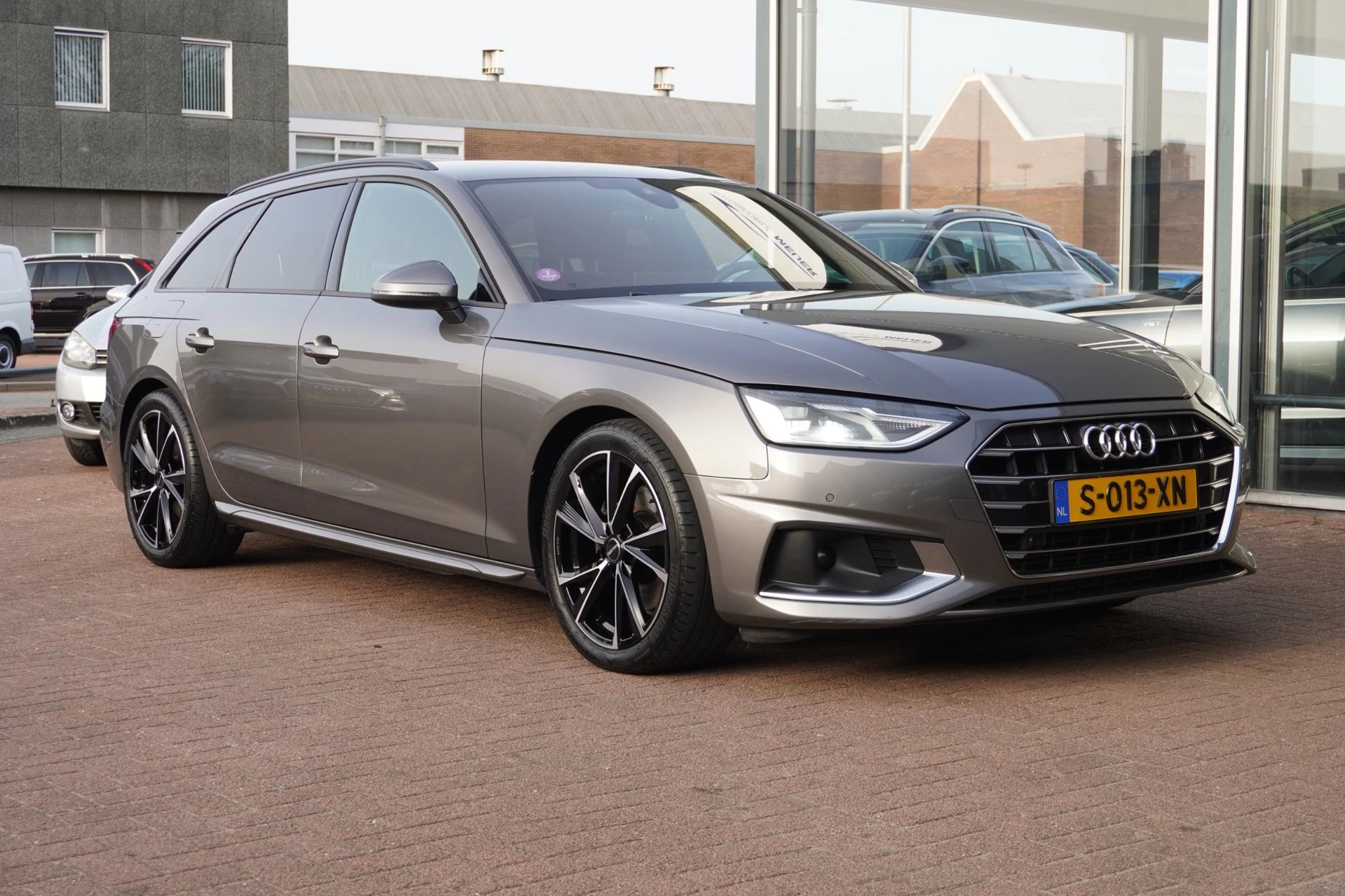 Hoofdafbeelding Audi A4