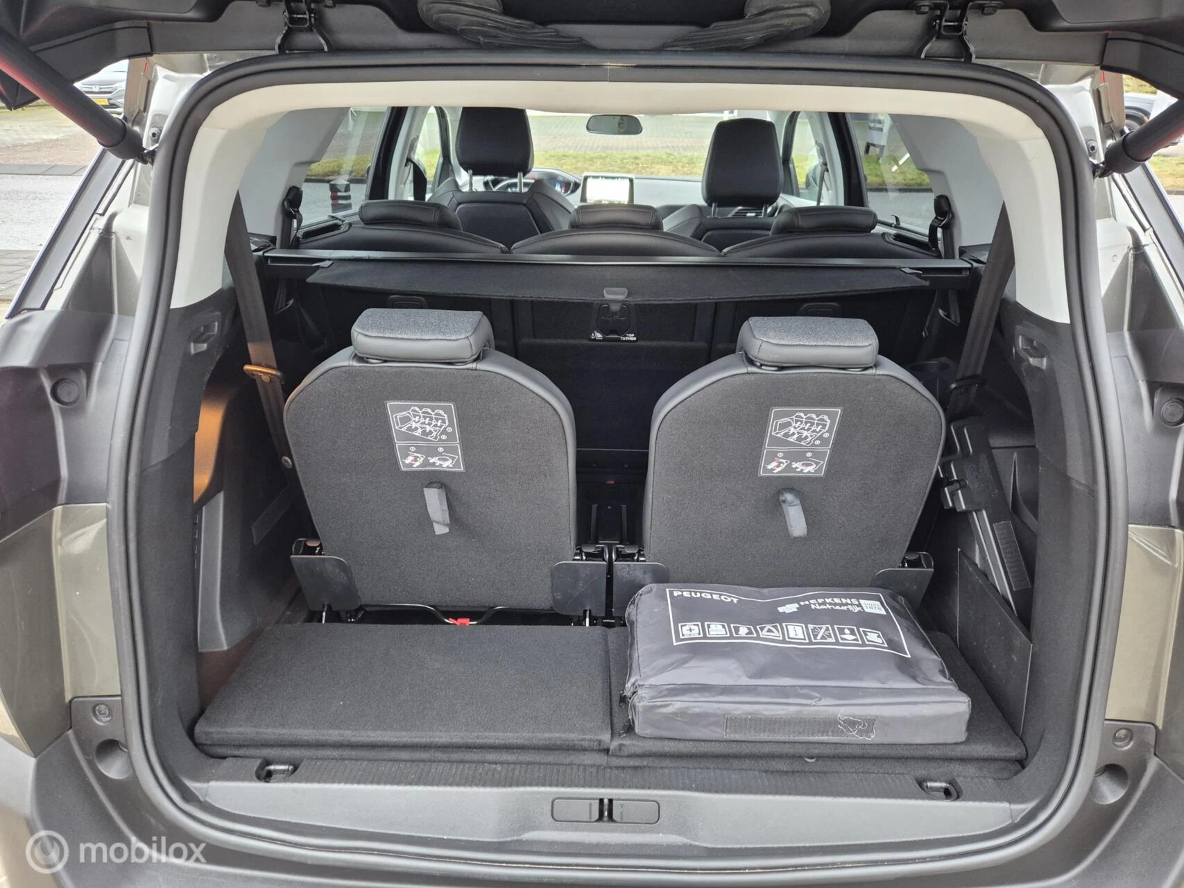 Hoofdafbeelding Peugeot 5008