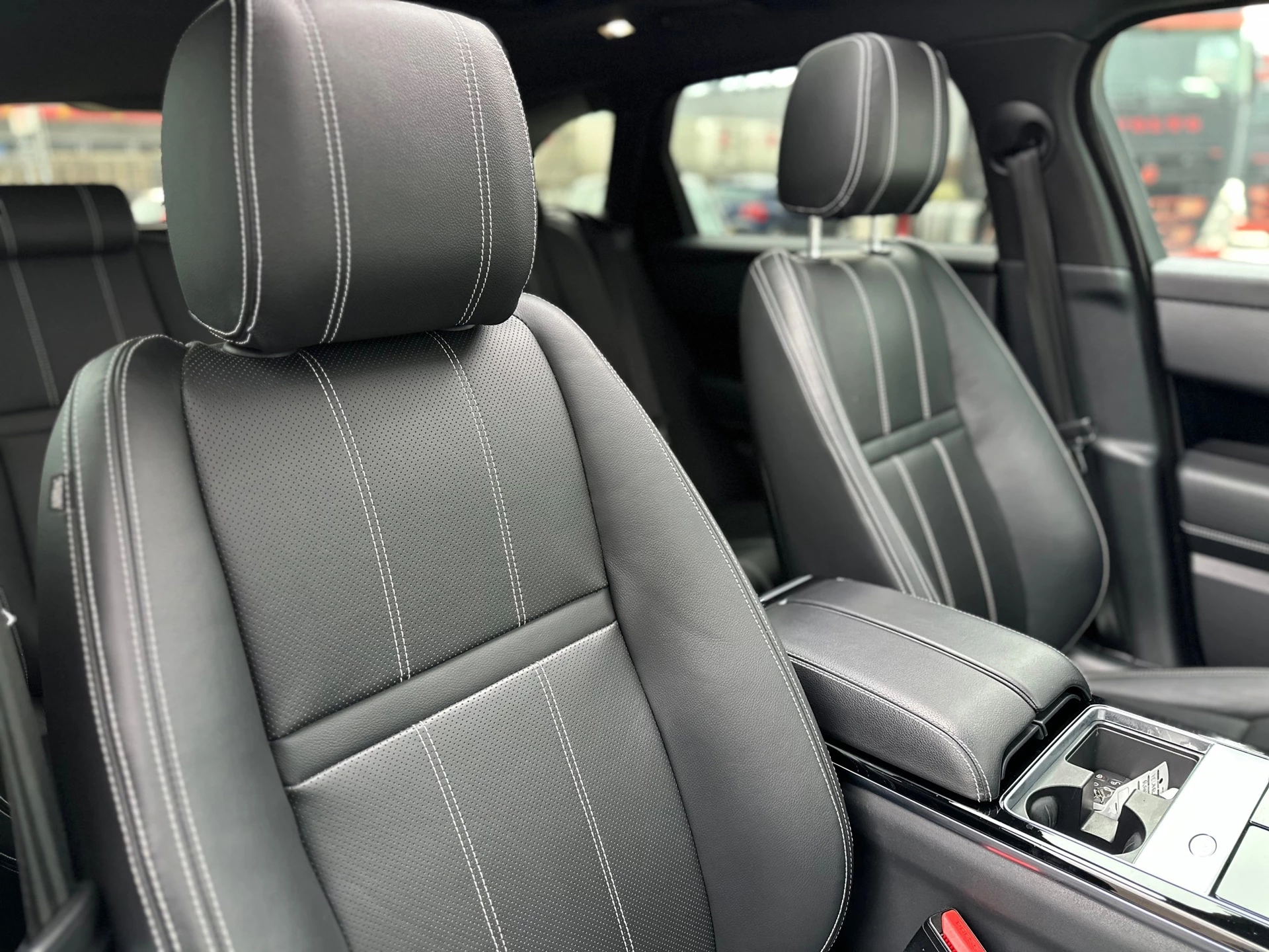 Hoofdafbeelding Land Rover Range Rover Velar