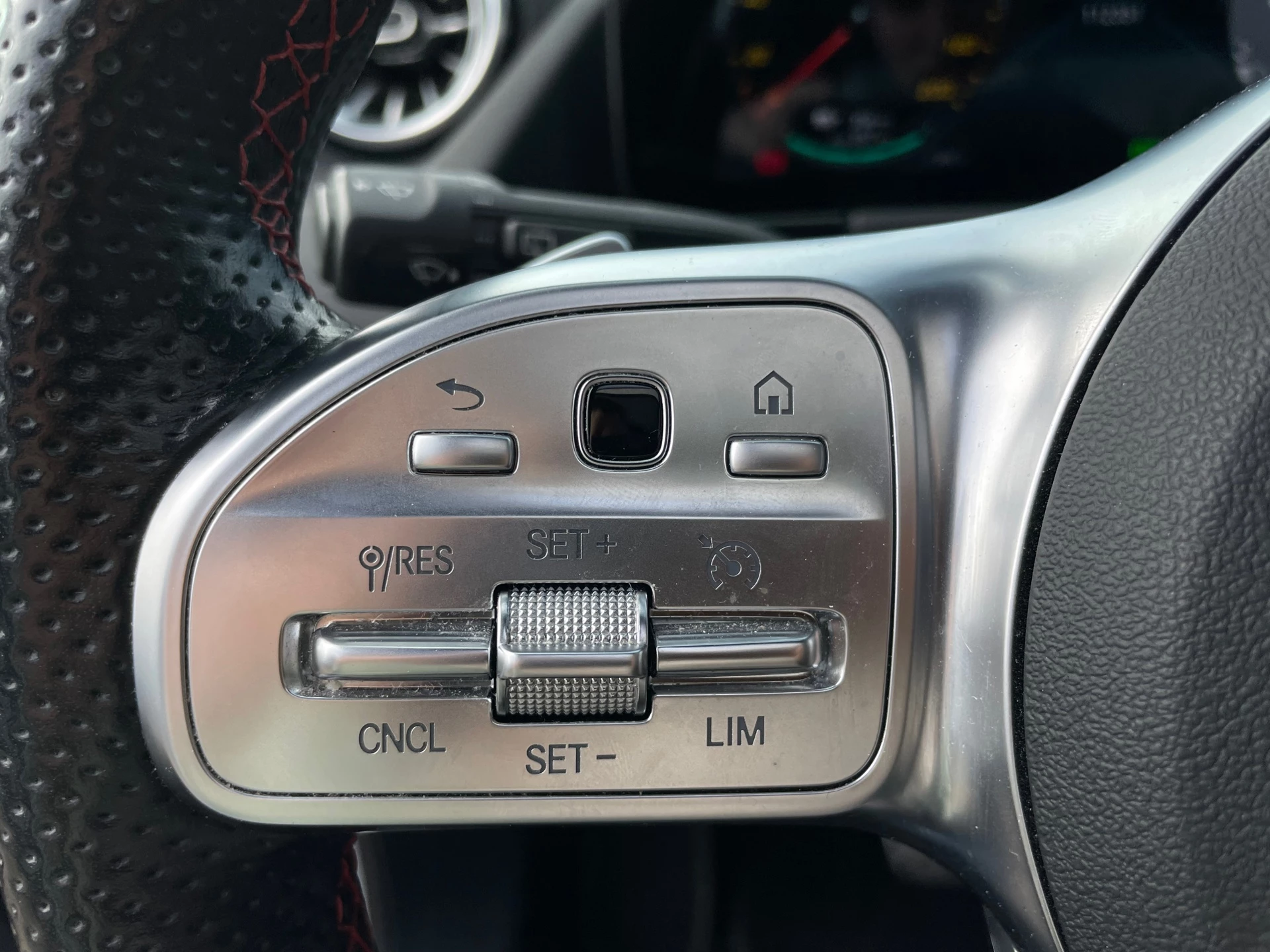 Hoofdafbeelding Mercedes-Benz EQA