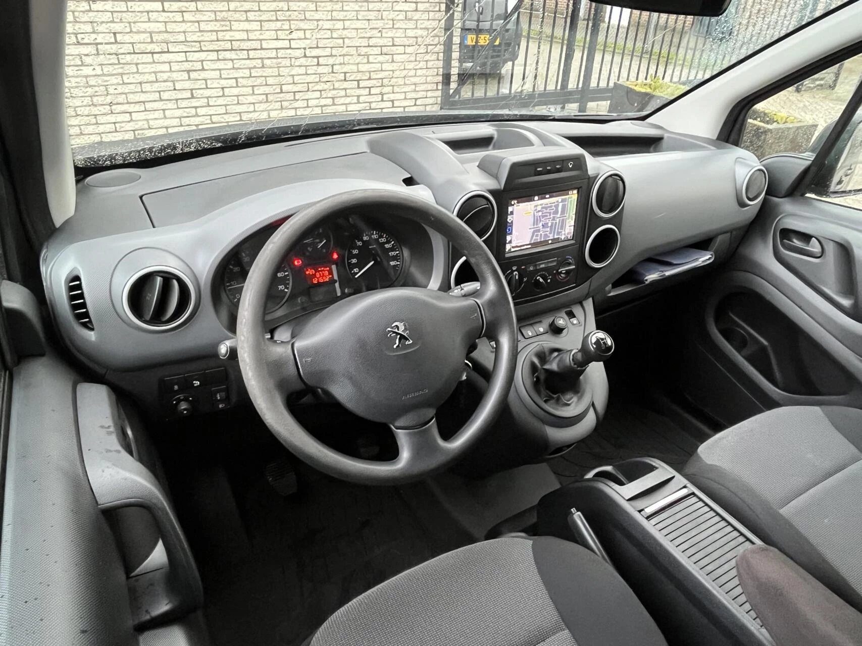 Hoofdafbeelding Peugeot Partner