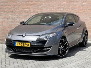 Hoofdafbeelding Renault Mégane Renault Megane Coupé 2.0 RS Turbo 250 1e Eigenaar - 55DKM - Unieke Auto!