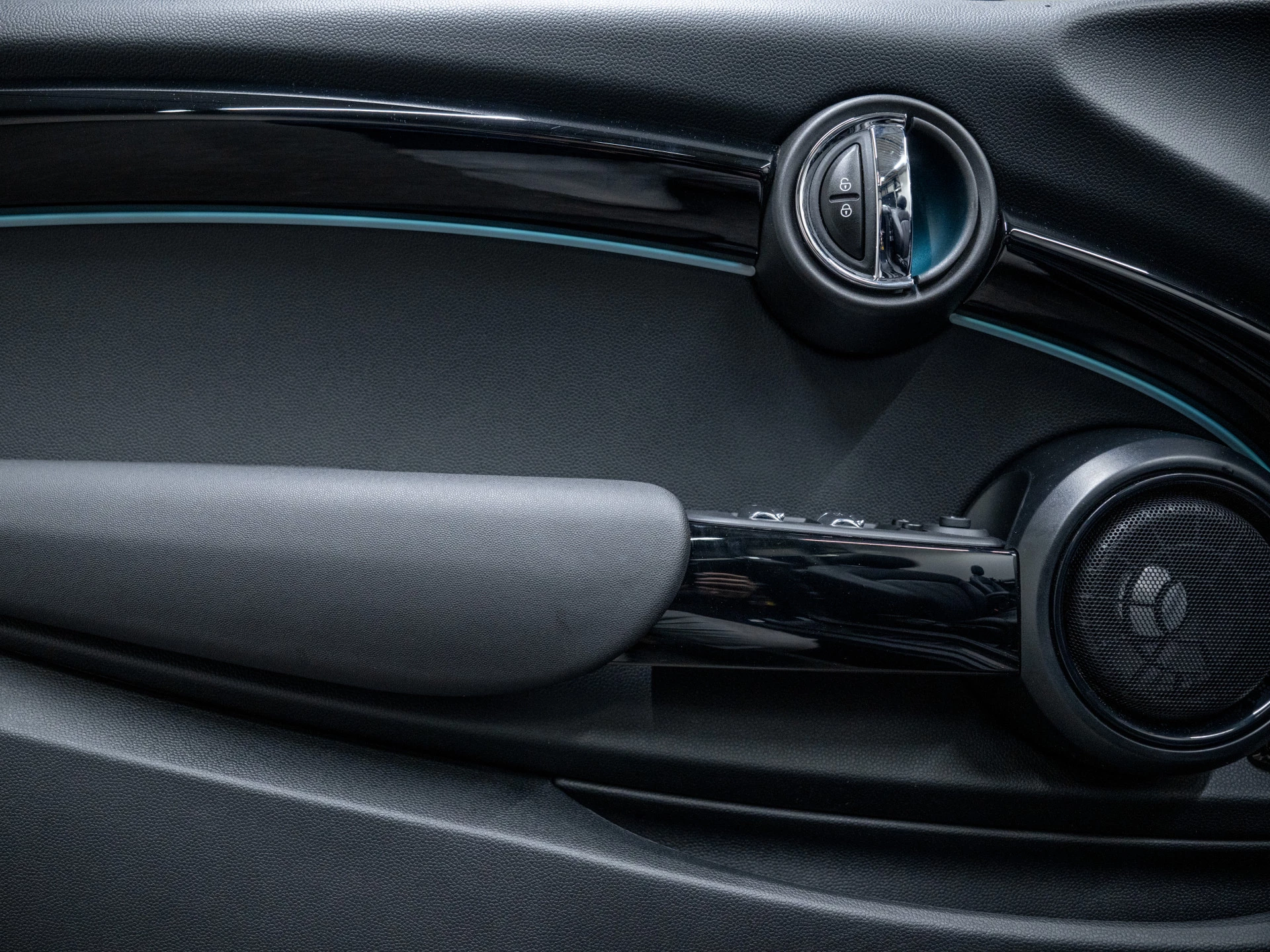 Hoofdafbeelding MINI Cabrio