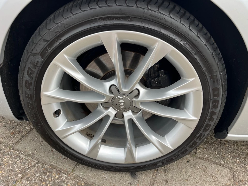Hoofdafbeelding Audi Cabriolet