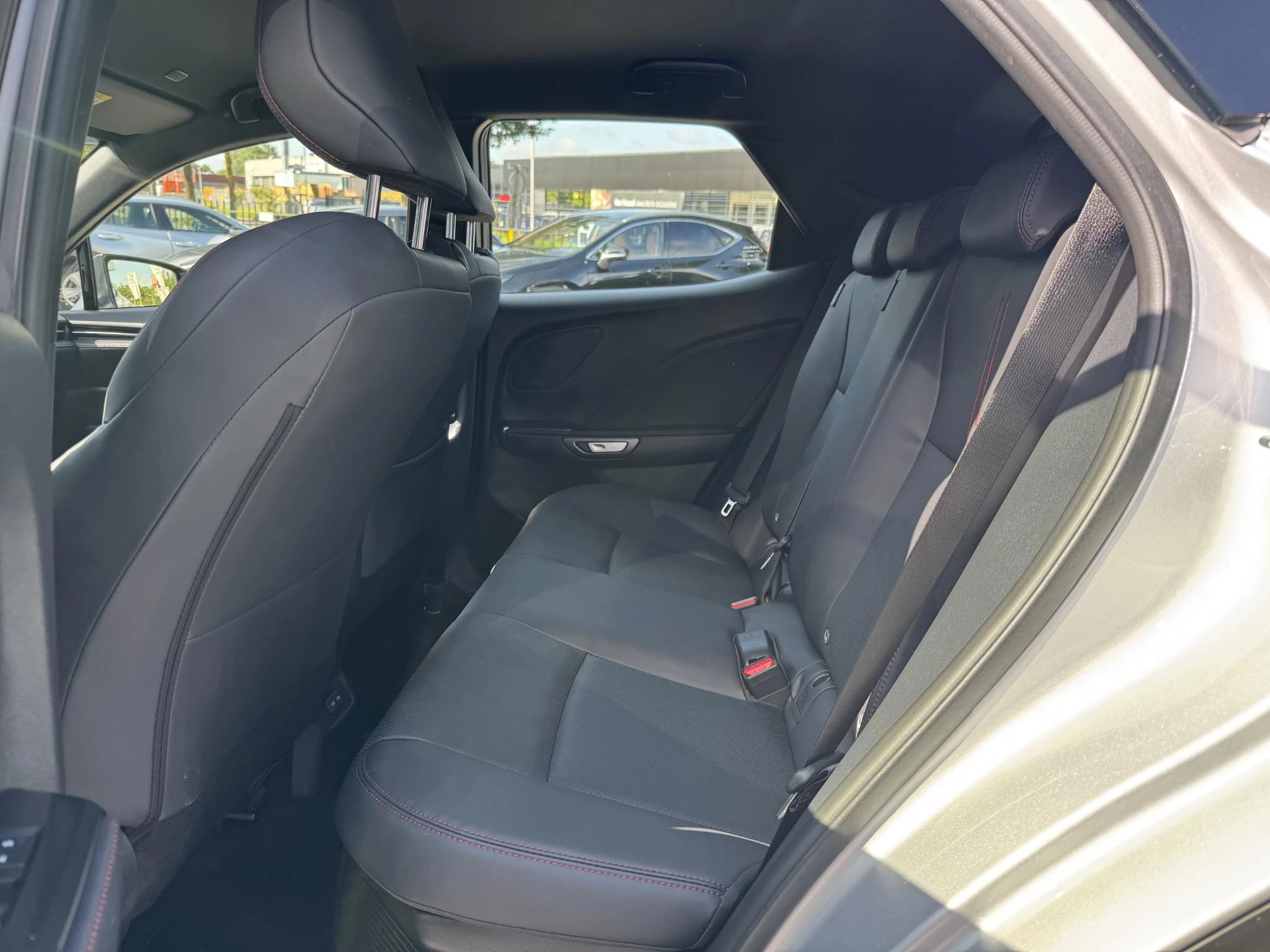 Hoofdafbeelding Lexus LBX
