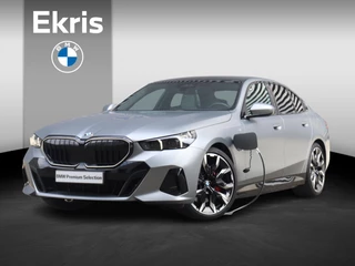BMW 5 Serie Sedan 550e xDrive | M Sportpakket Pro | Driving Assistant Prof. | Panodak | Bowers & Wilkins | Adaptief M Onderstel Prof. | Parking Assistant Prof. | Stoelventilatie | 21'' LMV