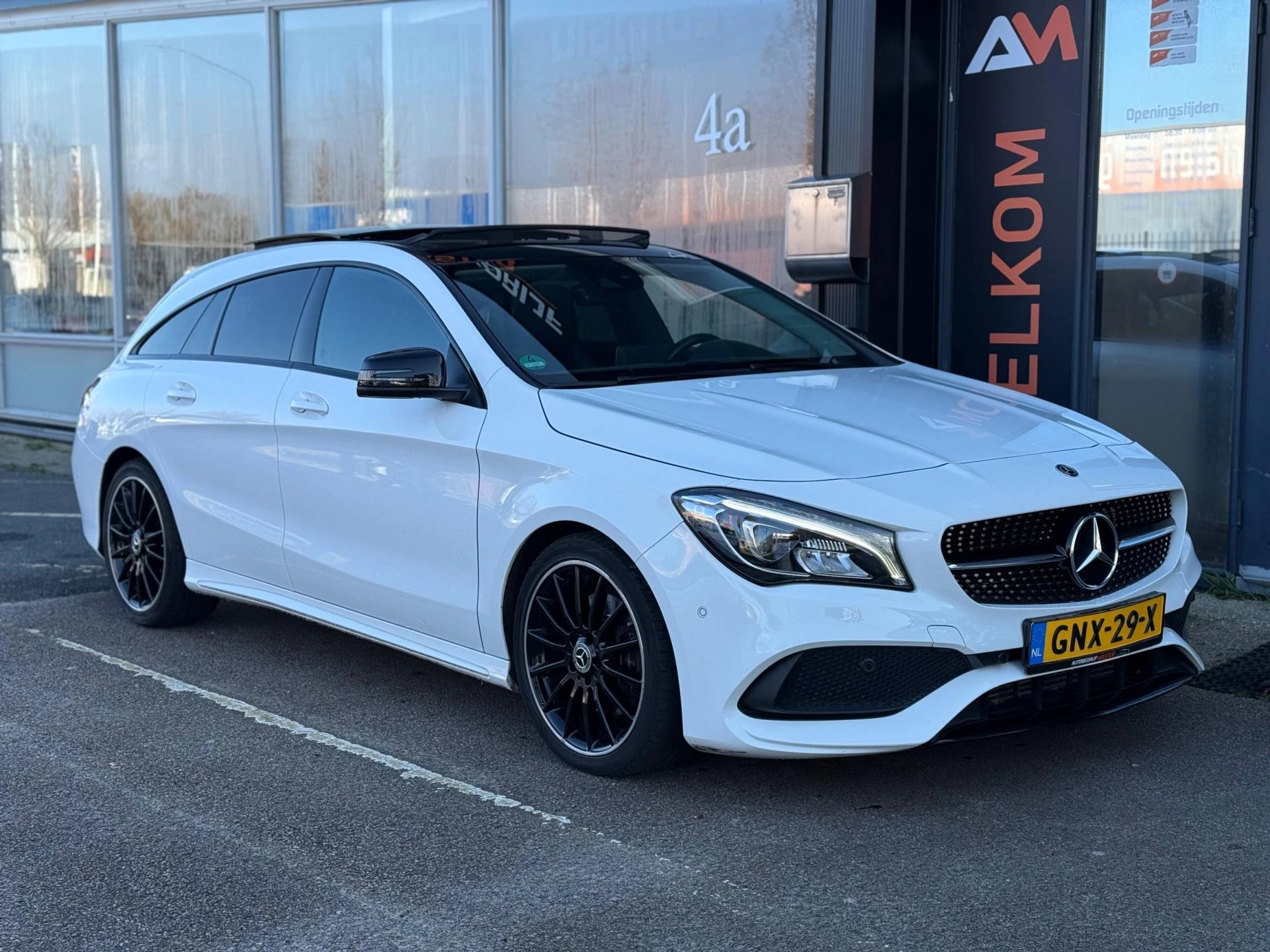 Hoofdafbeelding Mercedes-Benz CLA