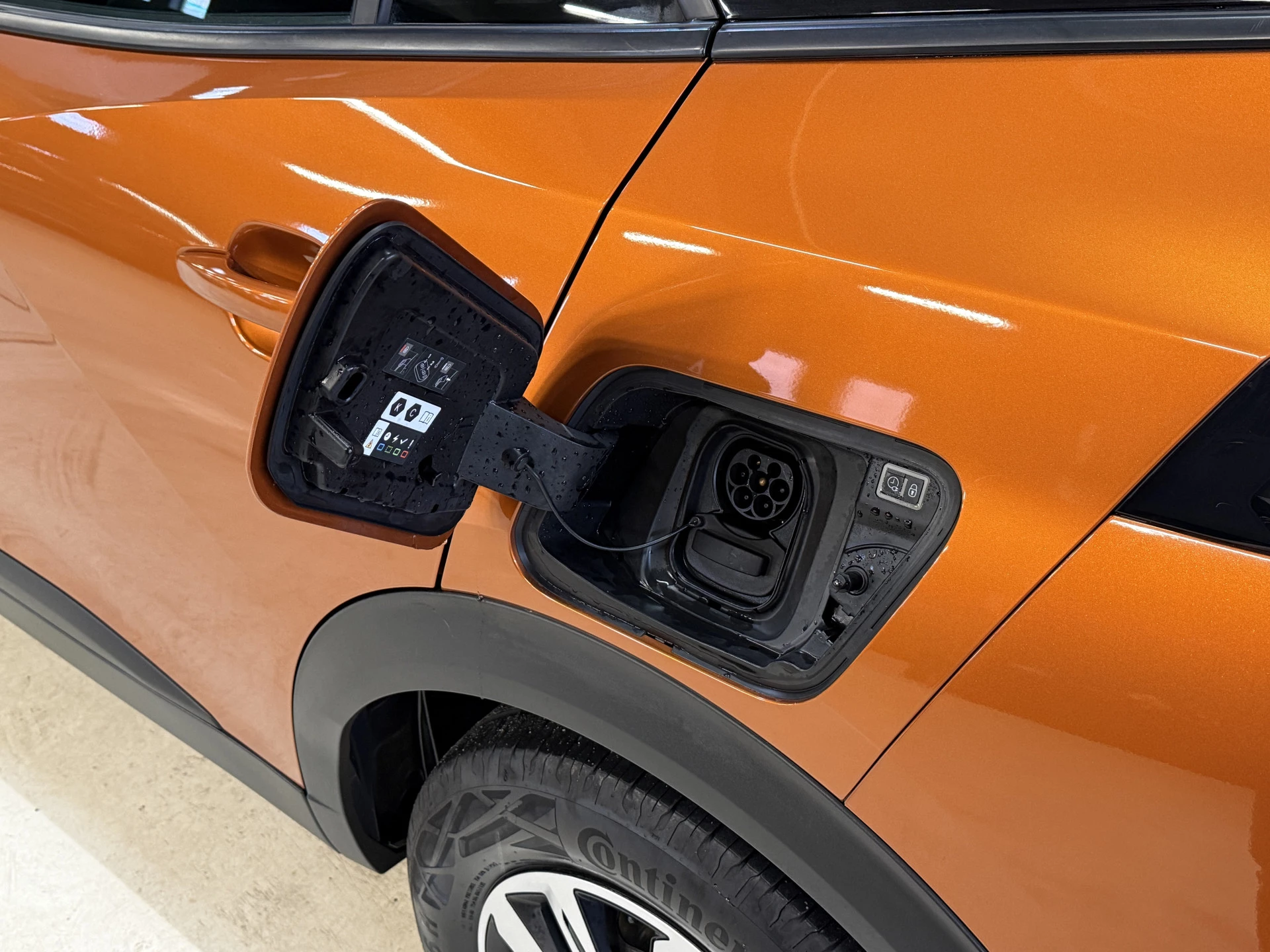 Hoofdafbeelding Peugeot e-2008