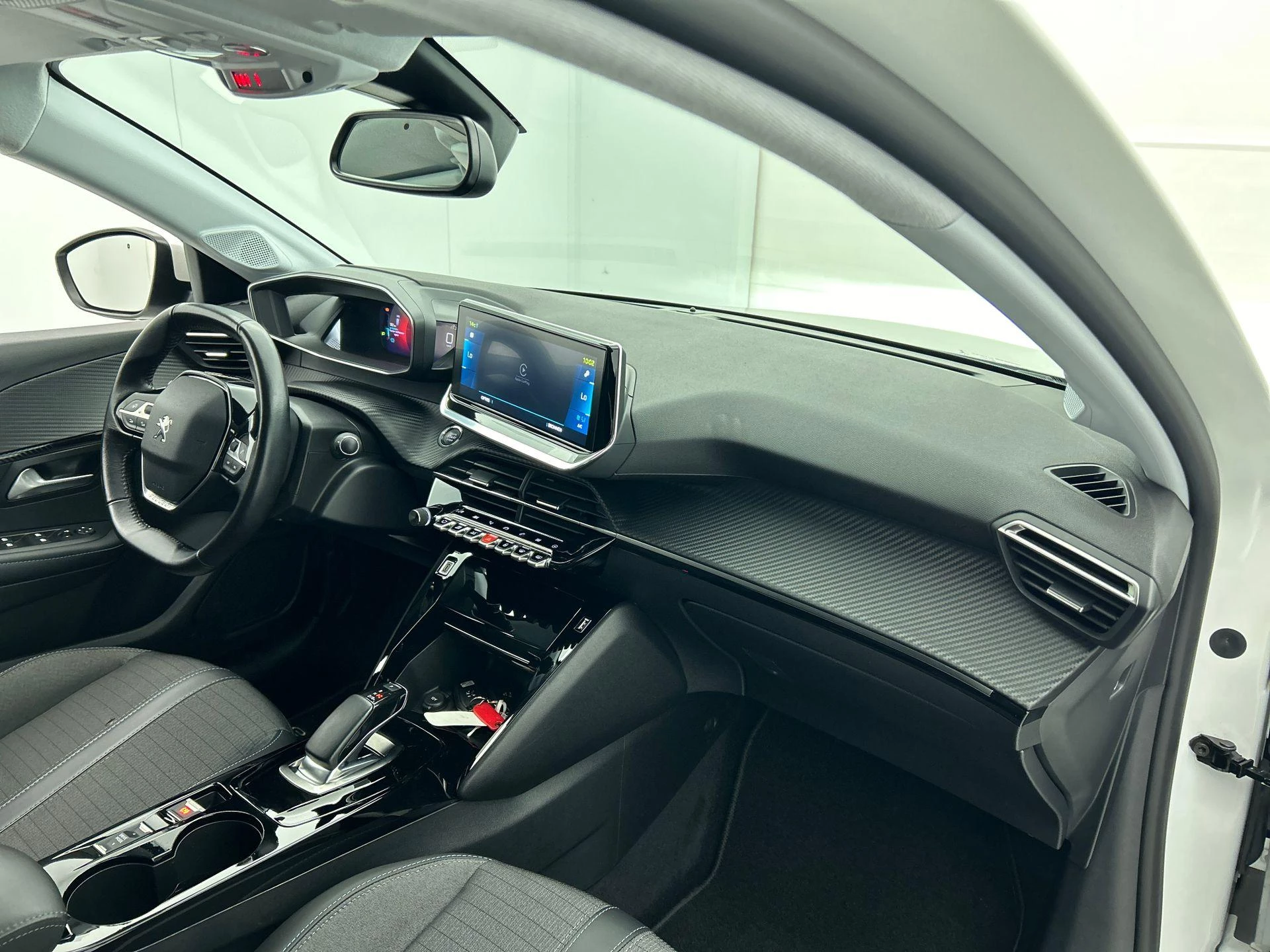 Hoofdafbeelding Peugeot e-208