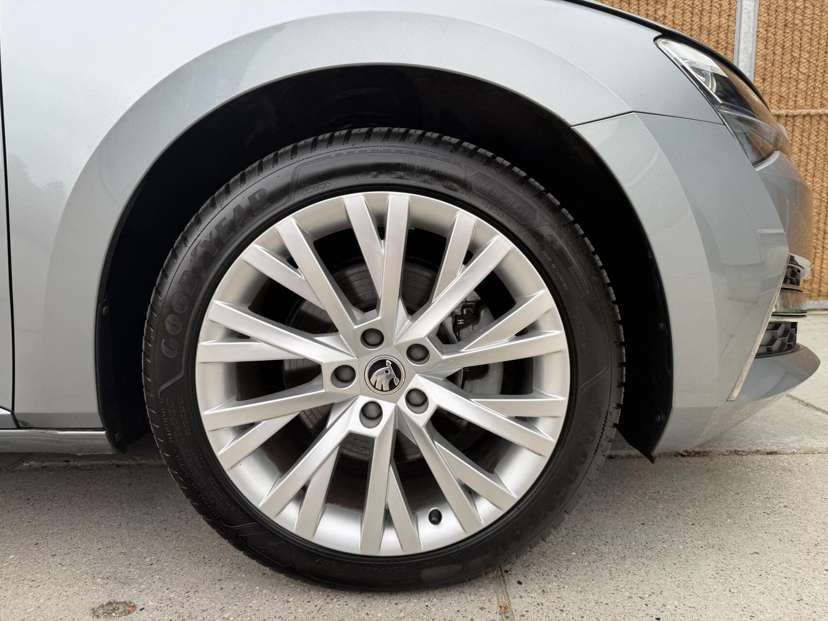 Hoofdafbeelding Škoda Superb
