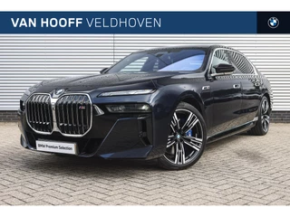 Hoofdafbeelding BMW 7 Serie BMW 7 Serie M760e xDrive High Executive Automaat / Panoramadak Sky Lounge / Massagefunctie / Parking Assistant Professional / Multifunctionele Stoelen / Active Steering