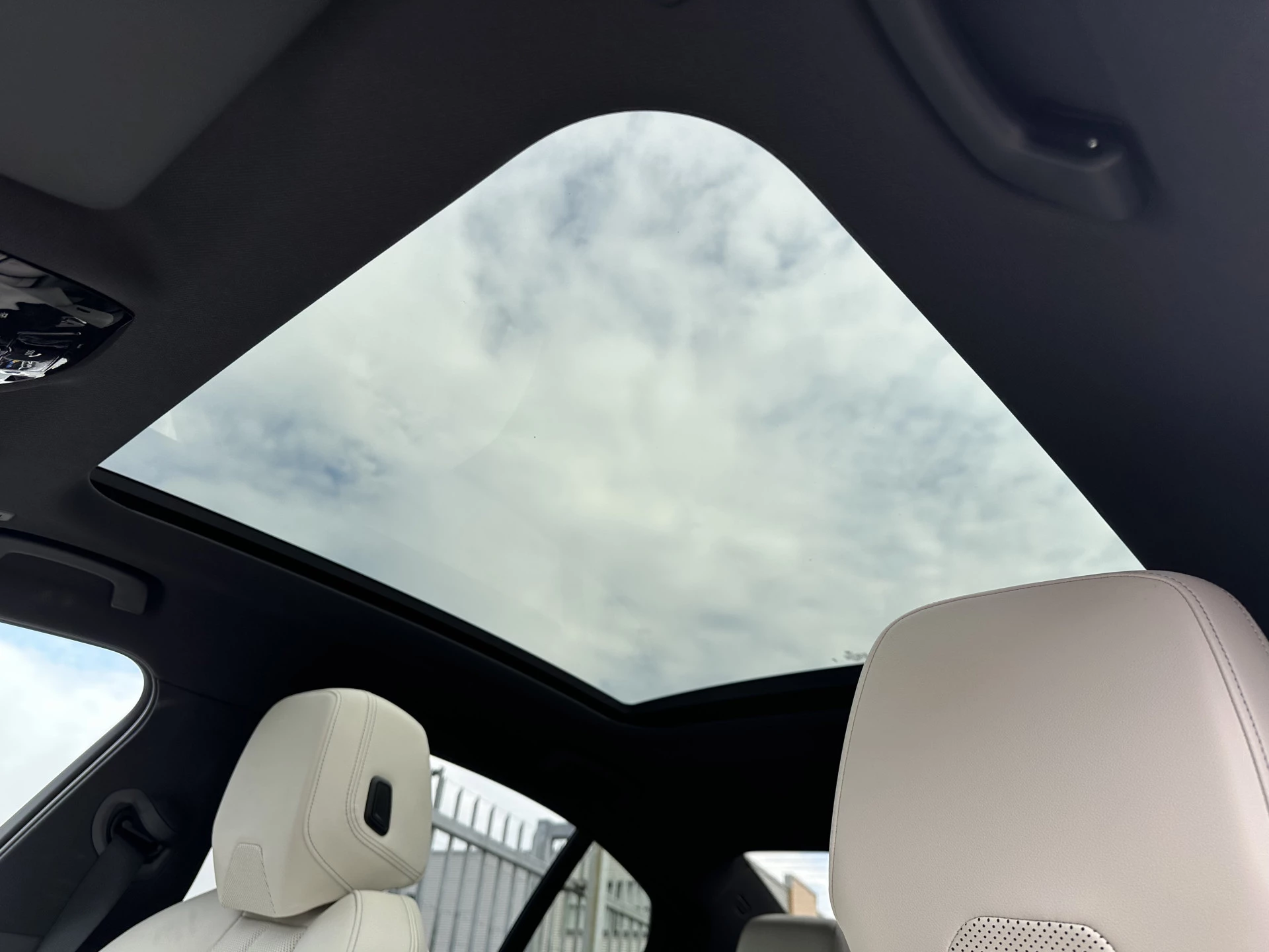 Hoofdafbeelding BMW i5