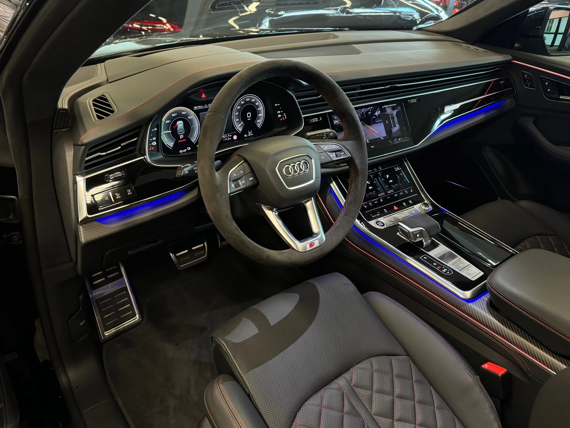 Hoofdafbeelding Audi Q8