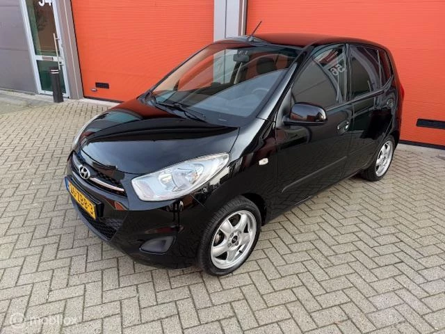 Hoofdafbeelding Hyundai i10
