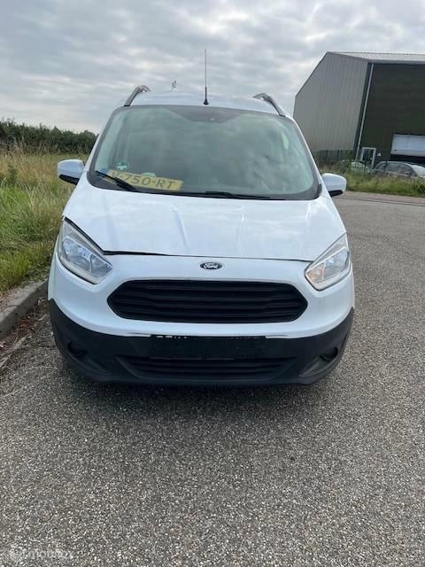 Hoofdafbeelding Ford Transit Courier