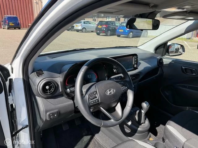 Hoofdafbeelding Hyundai i10