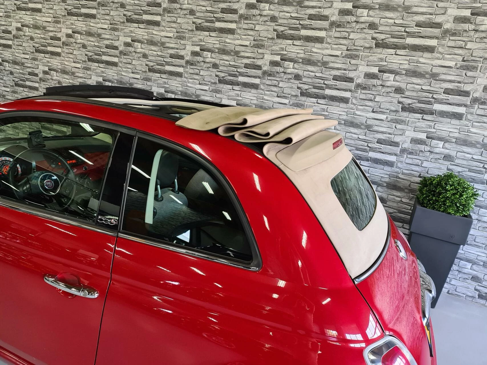 Hoofdafbeelding Fiat 500C