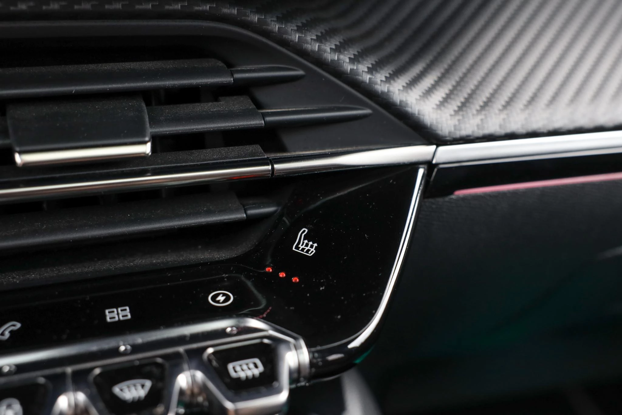 Hoofdafbeelding Peugeot e-208