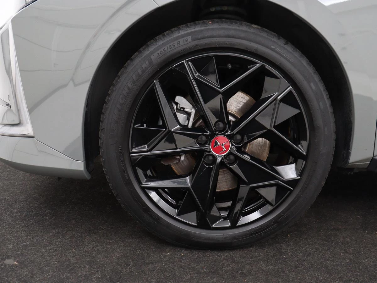 Hoofdafbeelding DS DS 4