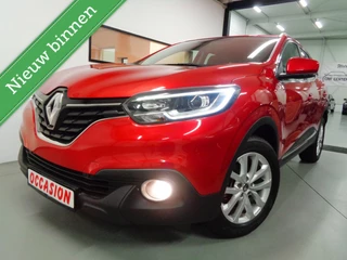 Hoofdafbeelding Renault Kadjar Renault Kadjar 1.2 TCe Bordeaux rood/ Navi/ PDC/ Led/ 1e Eig