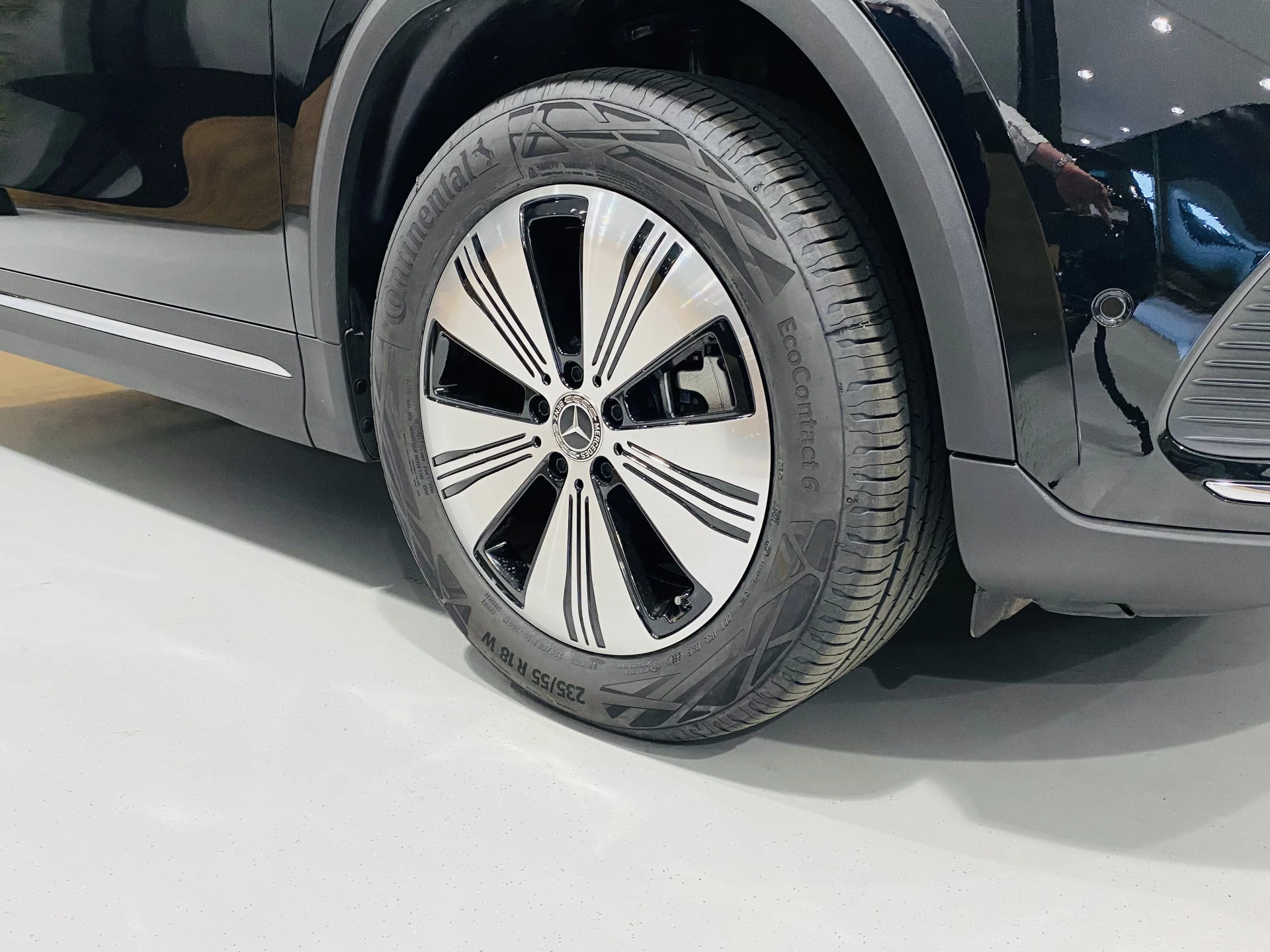 Hoofdafbeelding Mercedes-Benz EQA