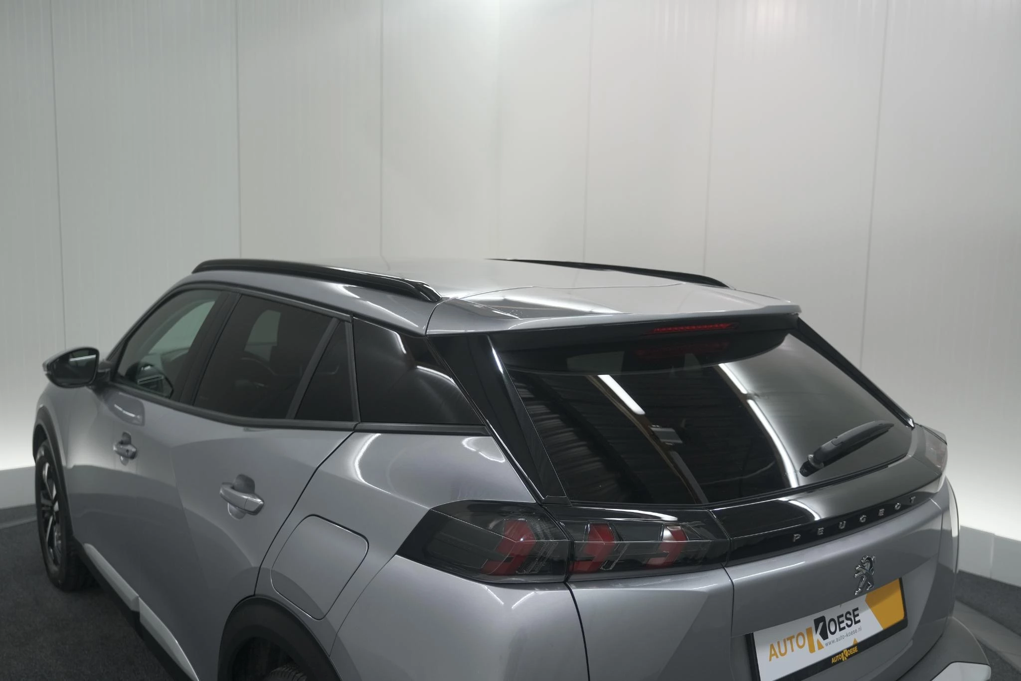 Hoofdafbeelding Peugeot e-2008