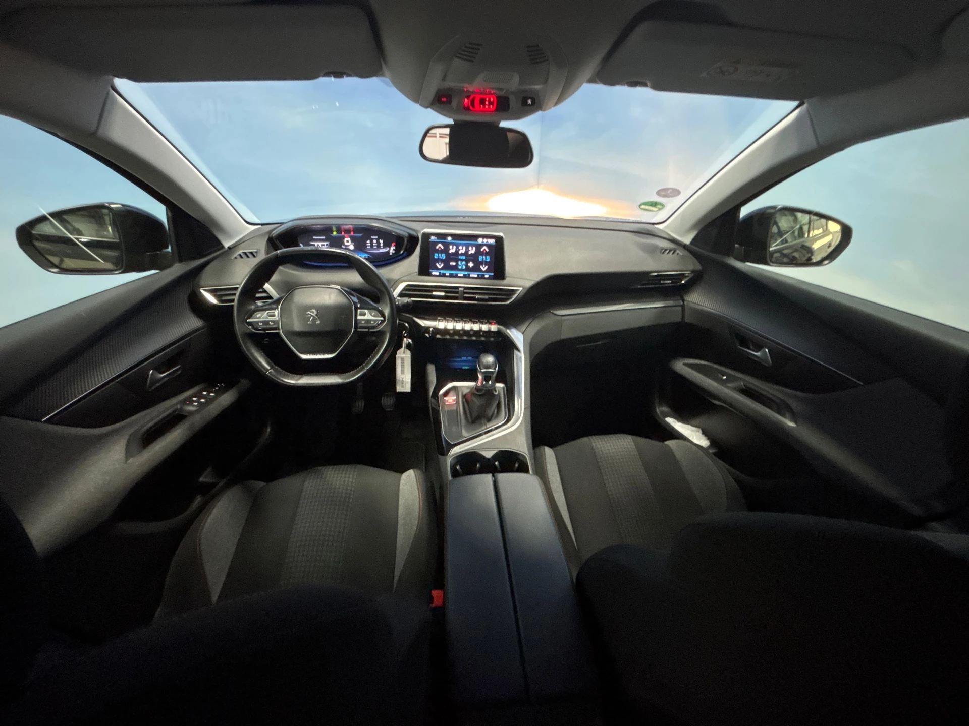 Hoofdafbeelding Peugeot 5008