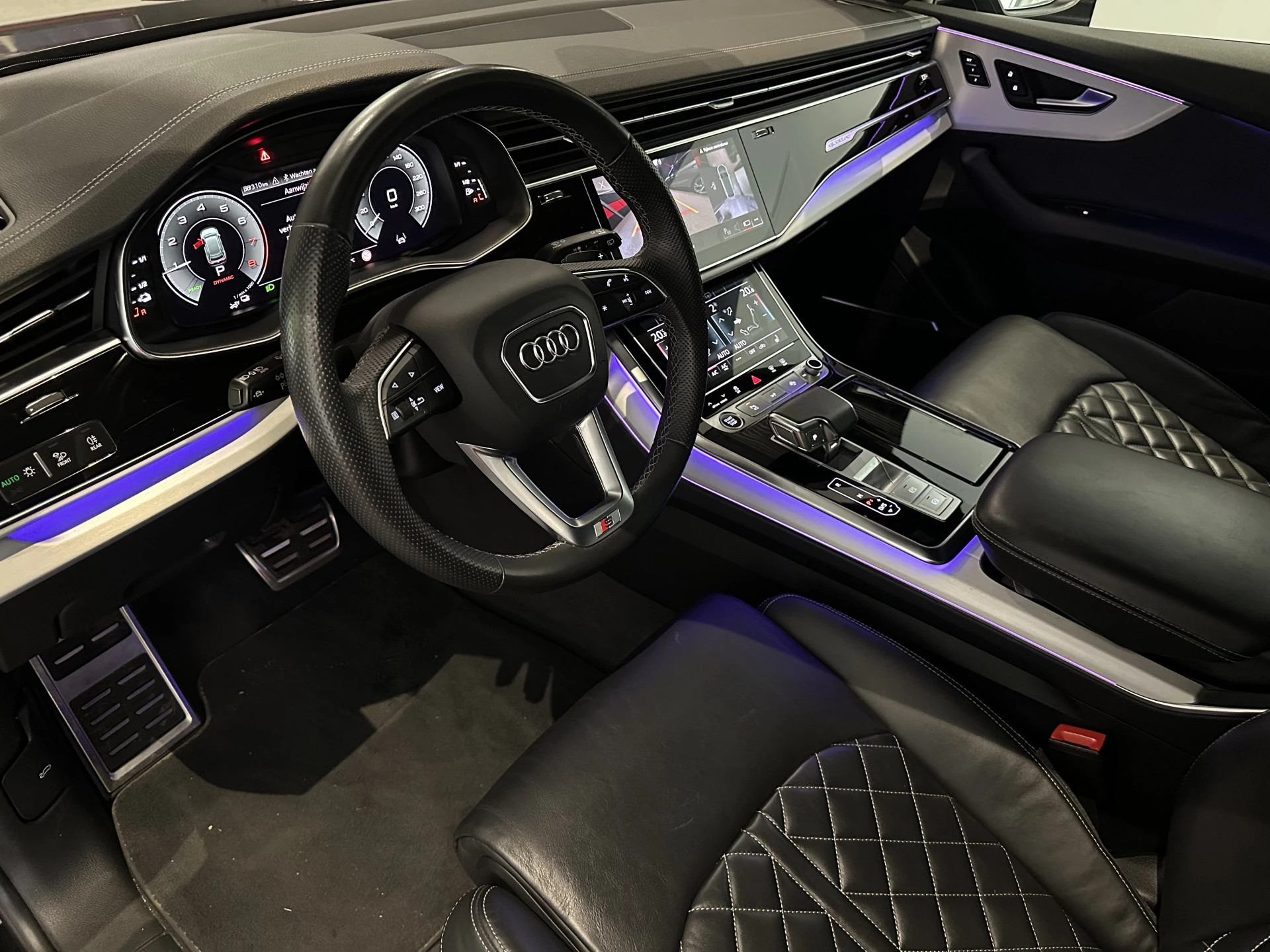 Hoofdafbeelding Audi Q8