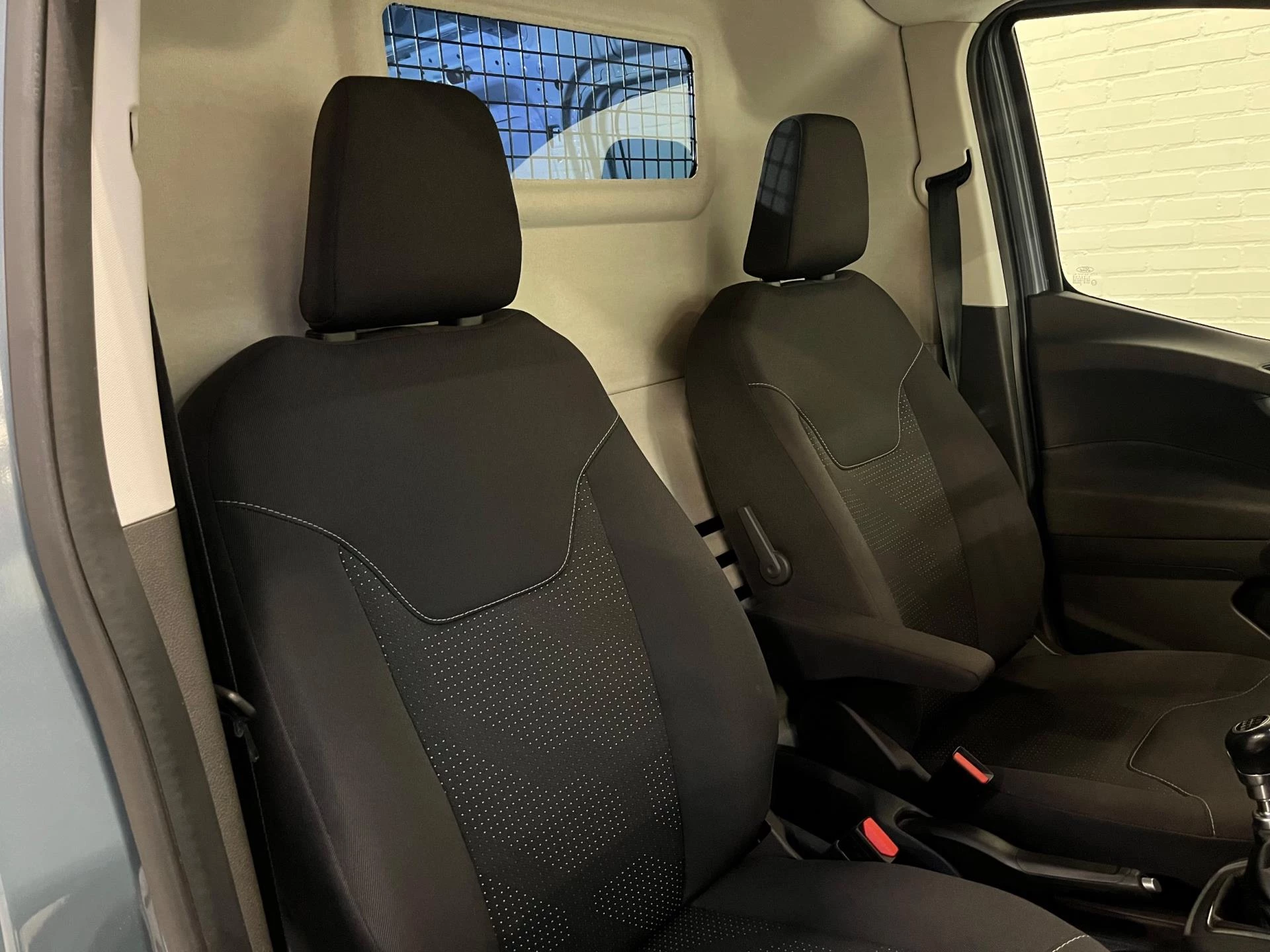 Hoofdafbeelding Ford Transit Courier