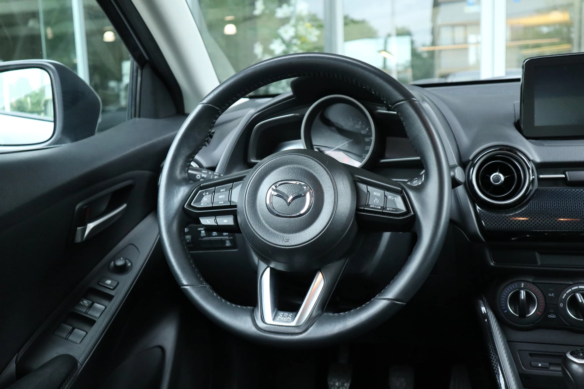 Hoofdafbeelding Mazda 2