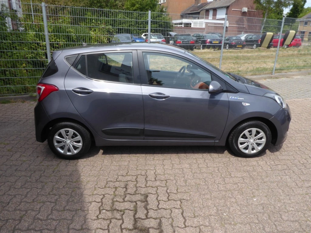 Hoofdafbeelding Hyundai i10