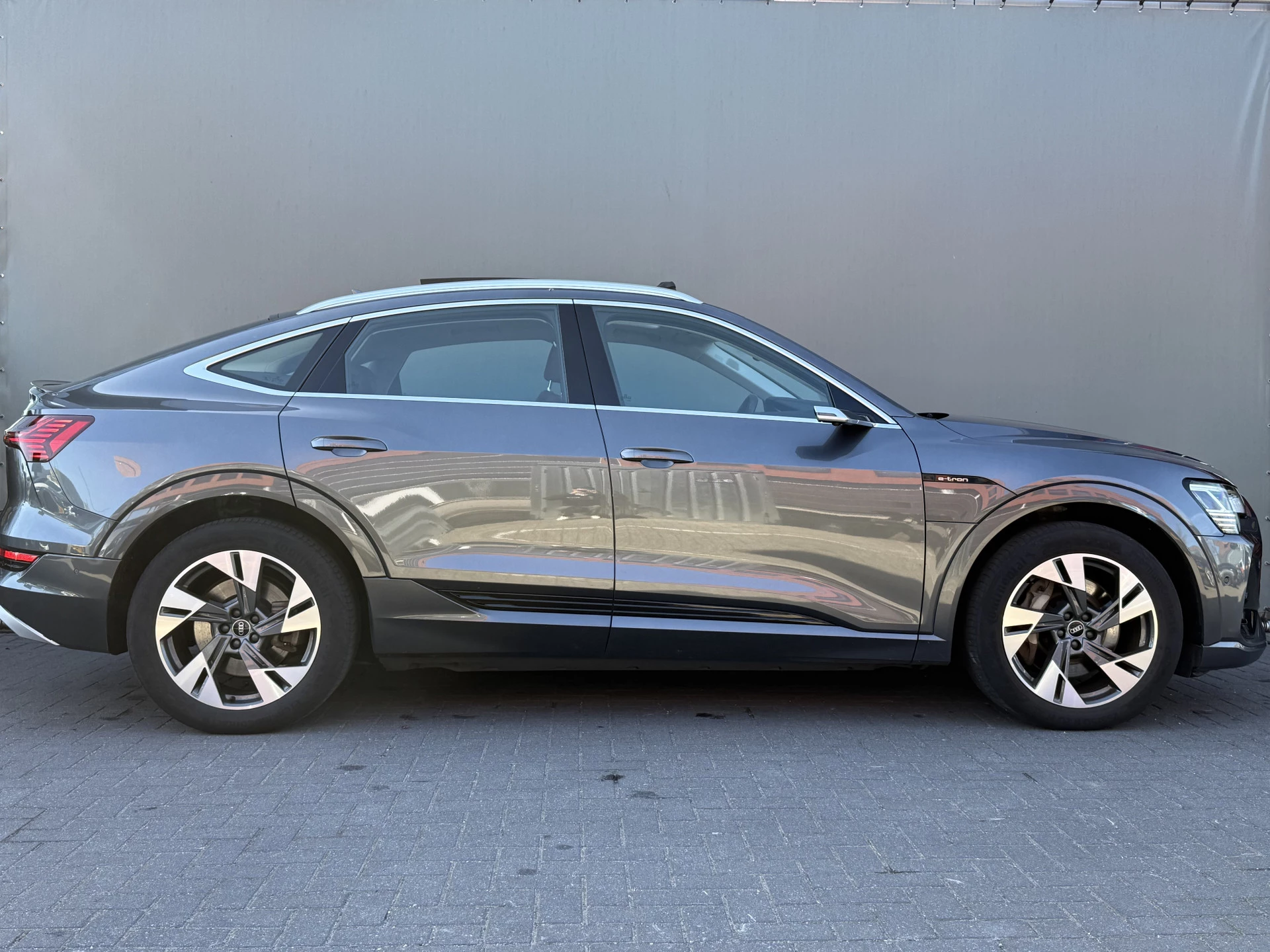 Hoofdafbeelding Audi e-tron