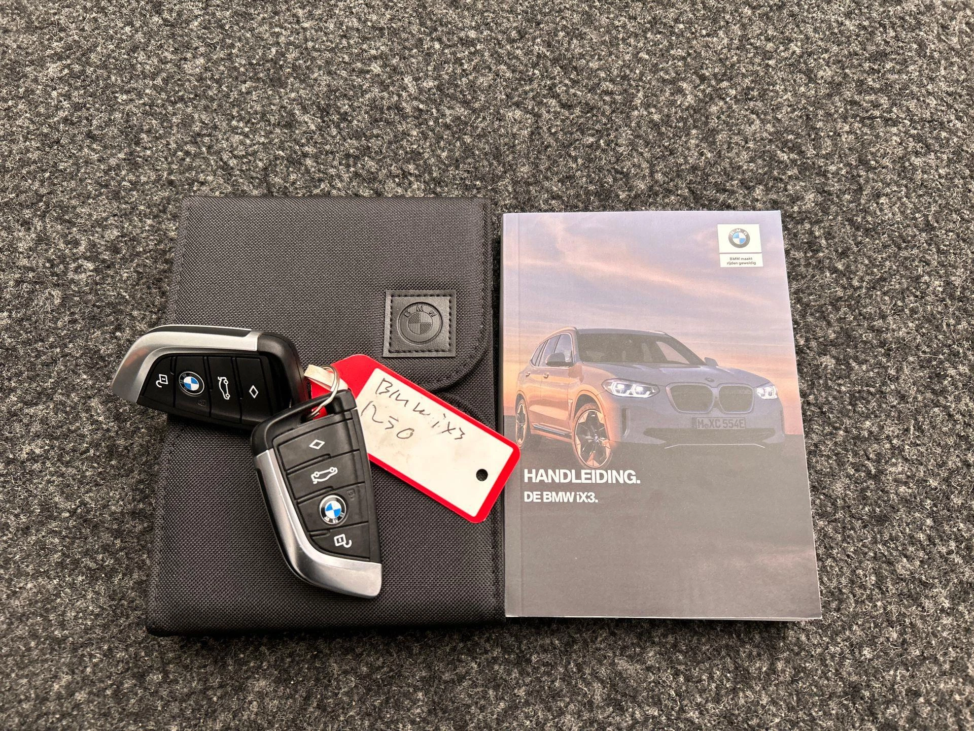 Hoofdafbeelding BMW iX3