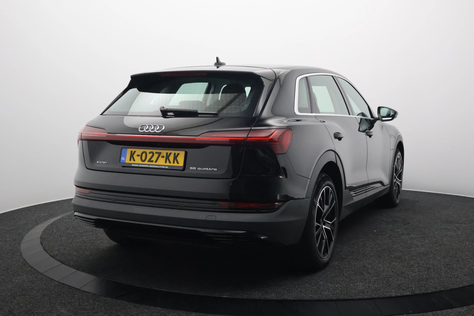Hoofdafbeelding Audi e-tron