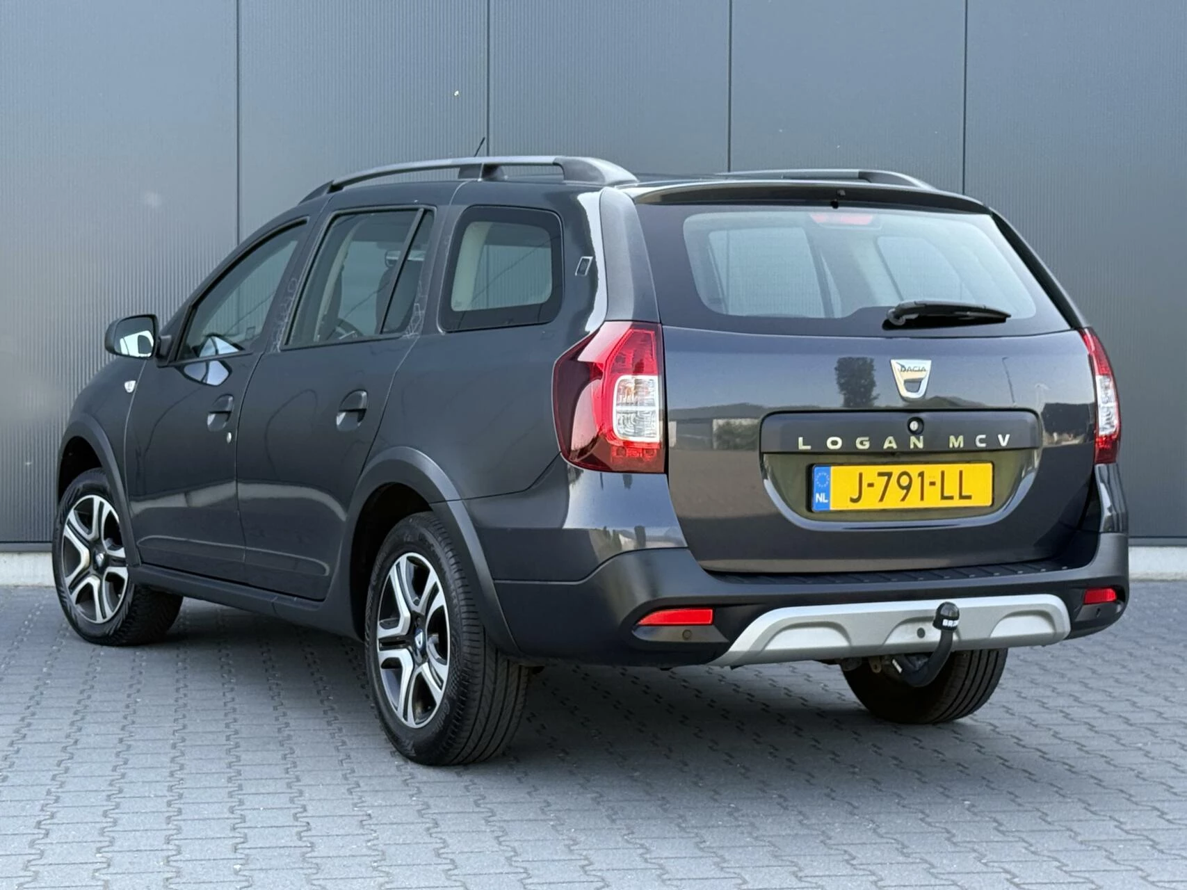 Hoofdafbeelding Dacia Logan
