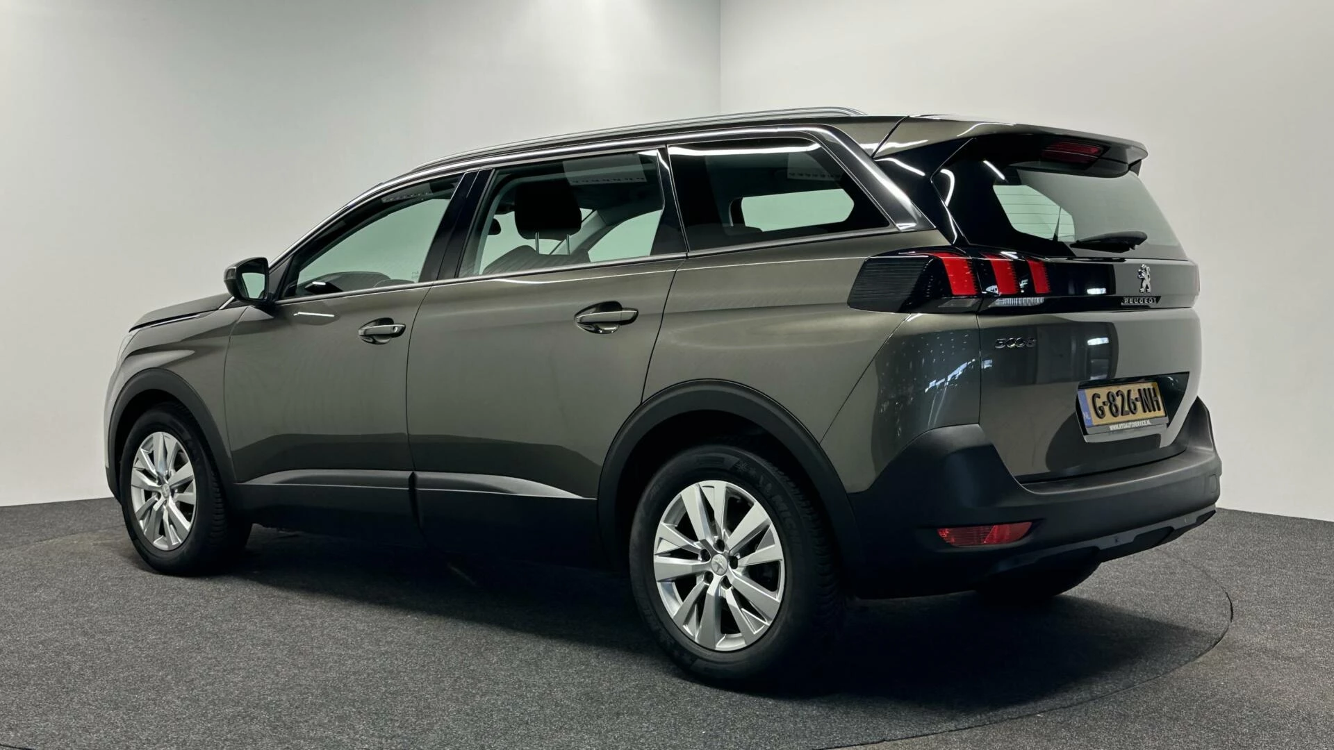 Hoofdafbeelding Peugeot 5008