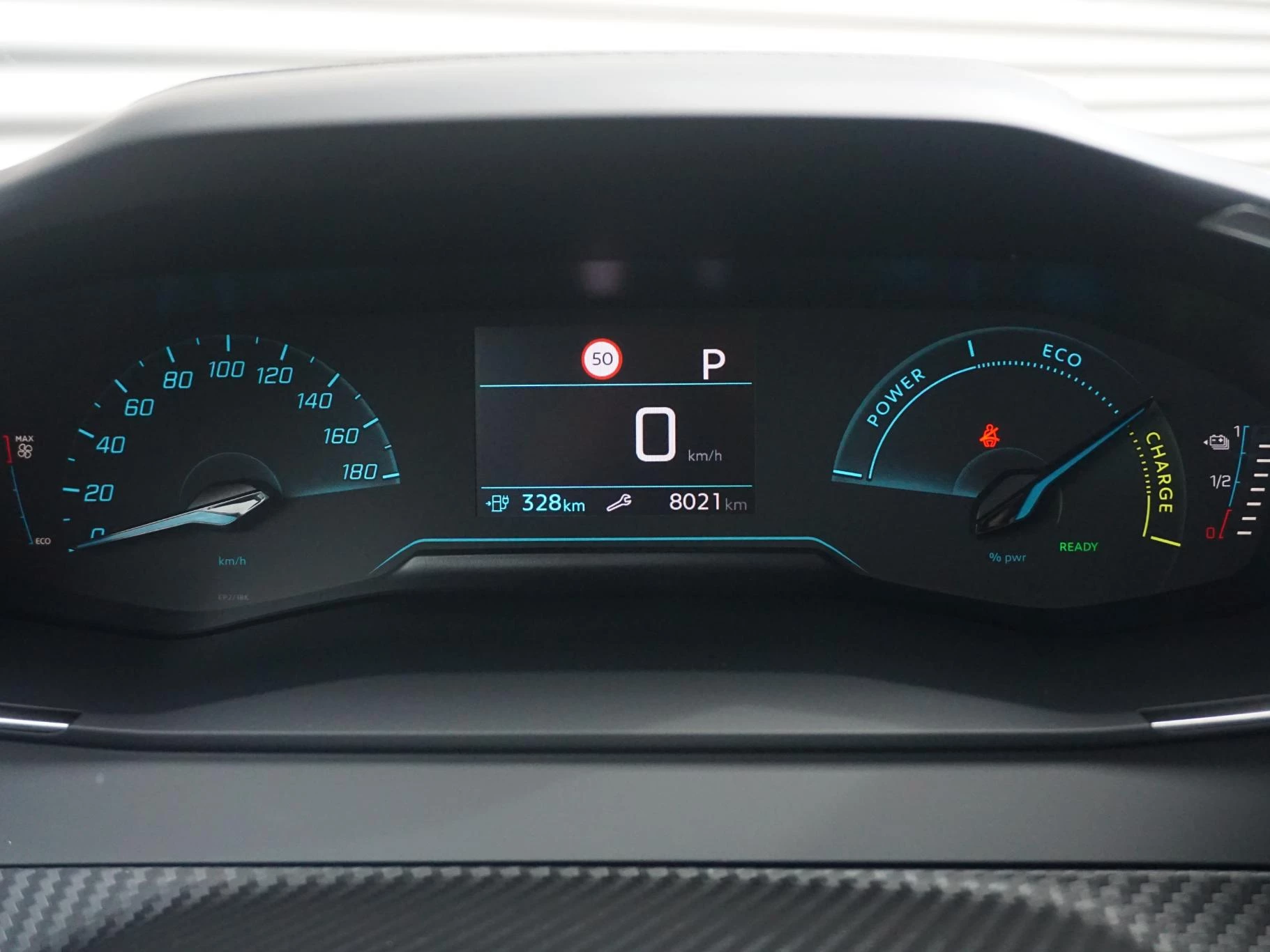 Hoofdafbeelding Peugeot e-208