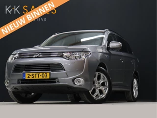 Mitsubishi Outlander 2.0 PHEV Instyle+ [SCHUIFKANTELDAK, TREKHAAK, CAMERA, ADAPTIVE CRUISE CONTROL, FLIPPERS, STOELVERWARMING, BLUETOOTH, NIEUWSTAAT]