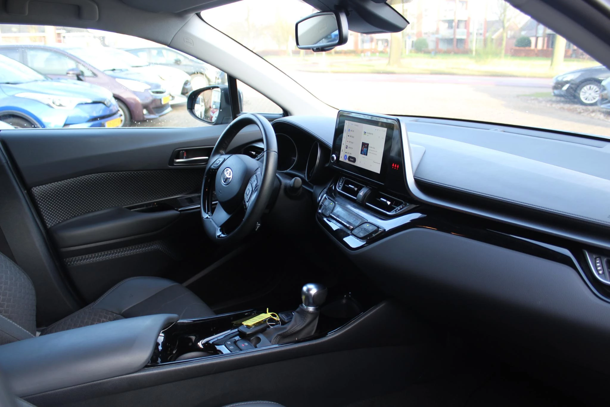 Hoofdafbeelding Toyota C-HR