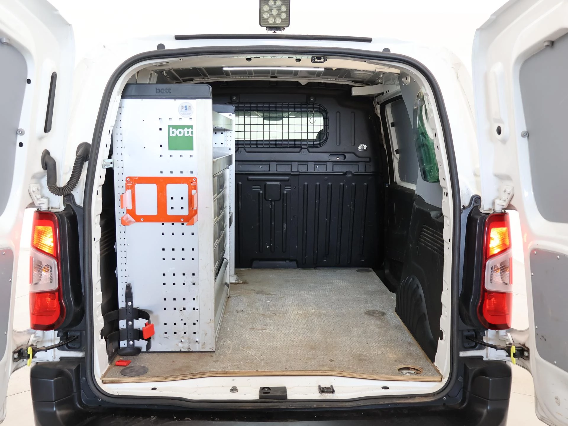 Hoofdafbeelding Peugeot Partner