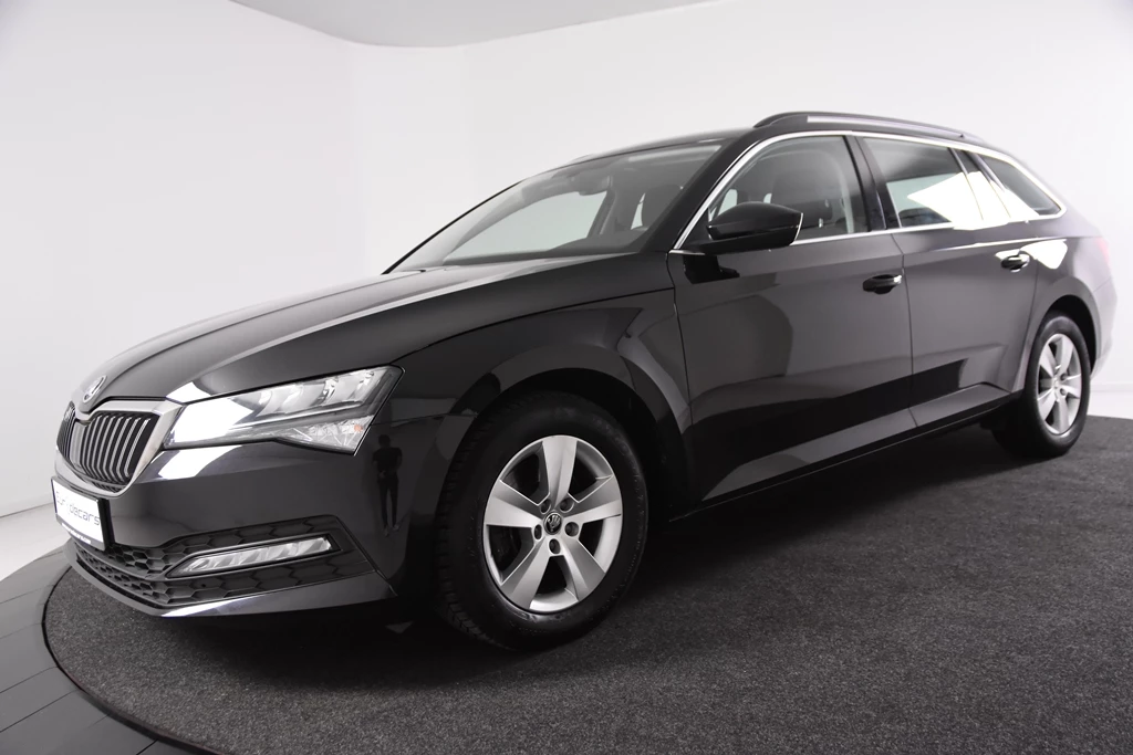Hoofdafbeelding Škoda Superb